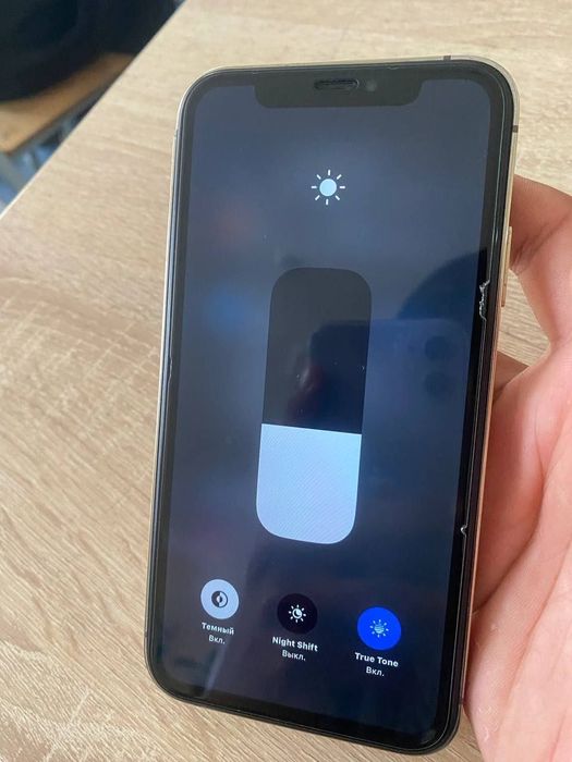 iPhone XR 13 Korpus qoyilgan