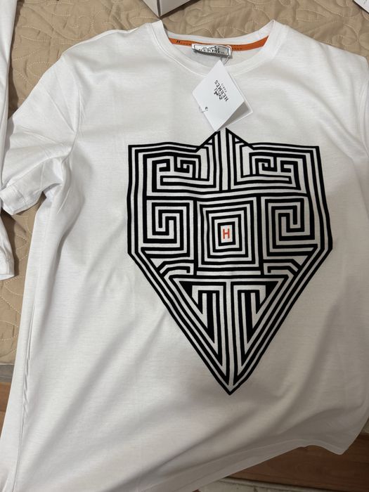 Мужской футболка