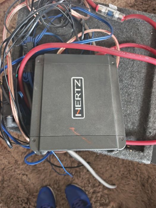 Kitt complet stație și subwoofer auto Hertz  HCP 1D