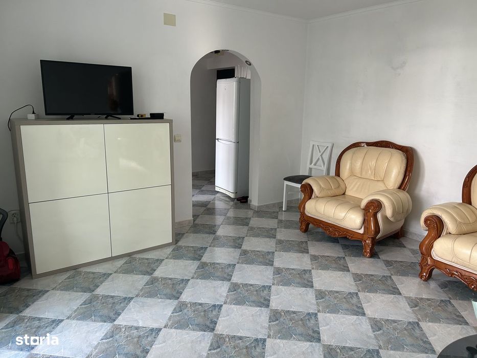 3 Camere,etaj 2 Centru