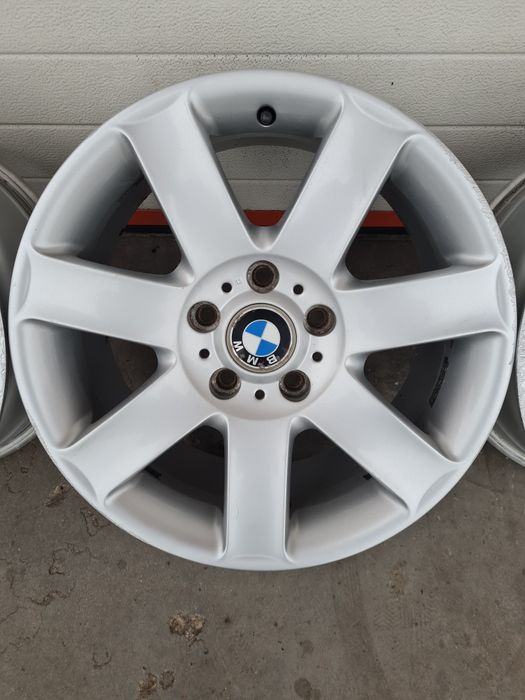 Оригинални джанти за BMW R17 5x120 ET47 8J
