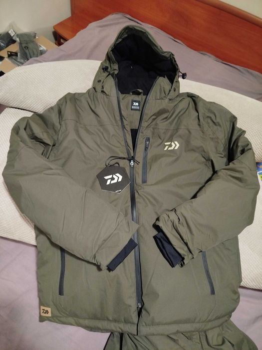 Daiwa Winter Suit/ N'zon Rain suit