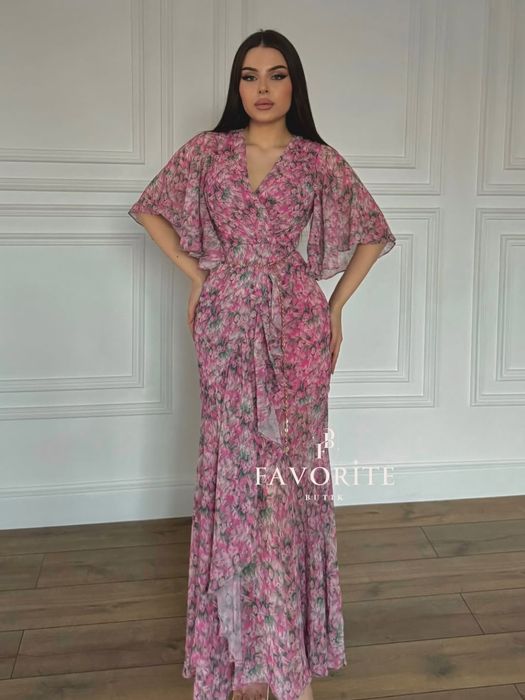 Платье размер S, в идеальном состоянии