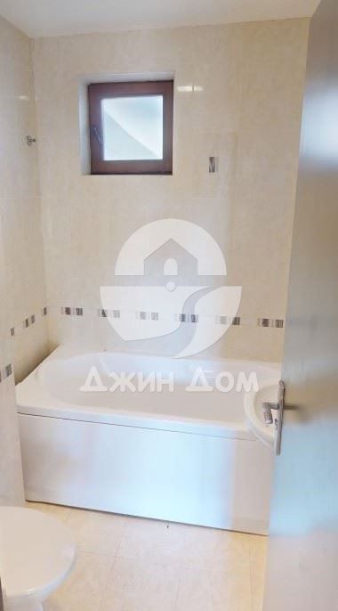 Продава се Къща в с. Кошарица, Област Бургас - 143 кв.м за 945 €/кв.м - Снимка #6