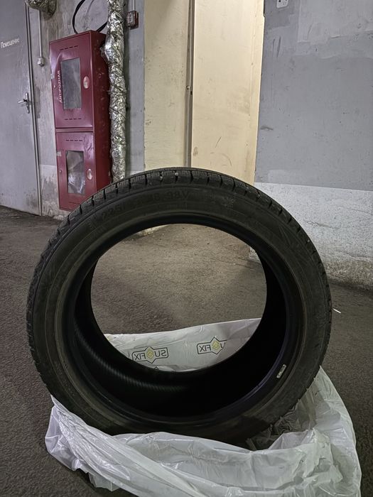 Triangle 235 45 R18 зима