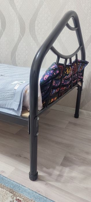 Кровать металлическая
