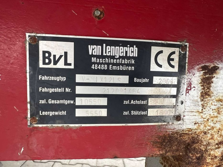 Фуражораздаващо ремарке BvL 12 м³ –(електрически и хидравлични)