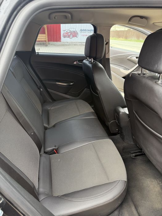 Opel Astra J 2012 de vânzare – stare bună, fără investiții urgente!