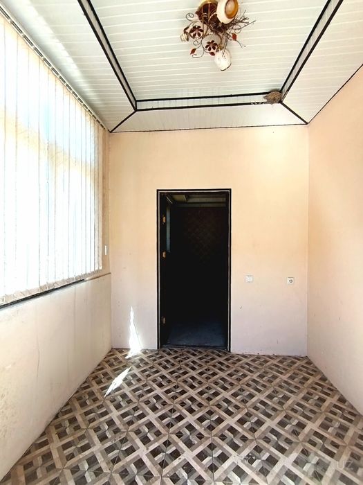 В Кибрайском районе, в Байткургане продаётся жилой дом, 6 соток