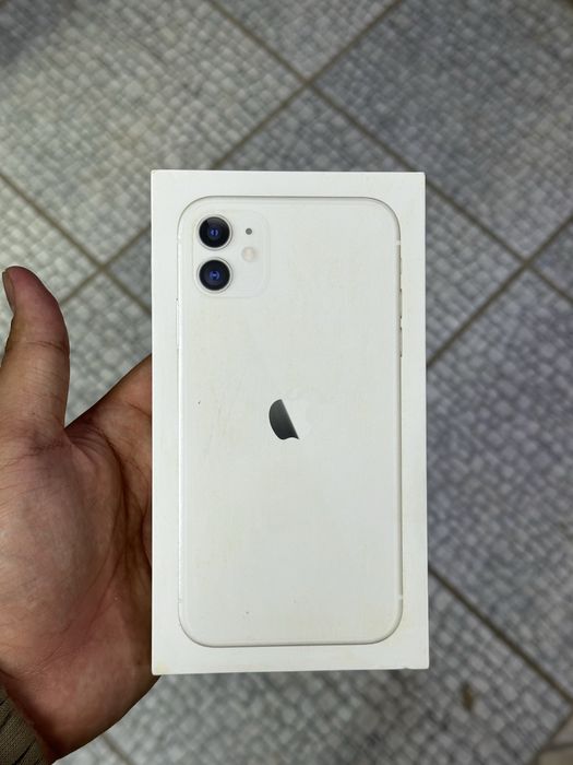 продам айфон 11