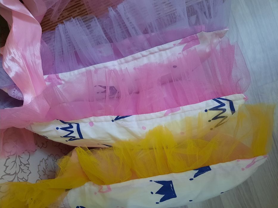 Бортики в манеж для девочки