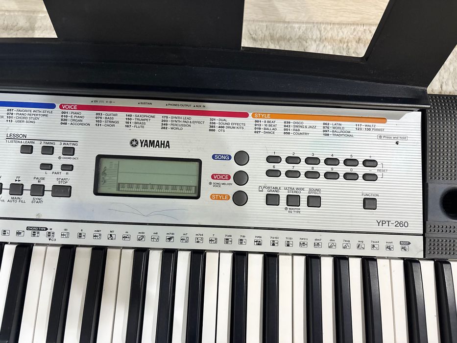 Синтезатор Yamaha YPT-260