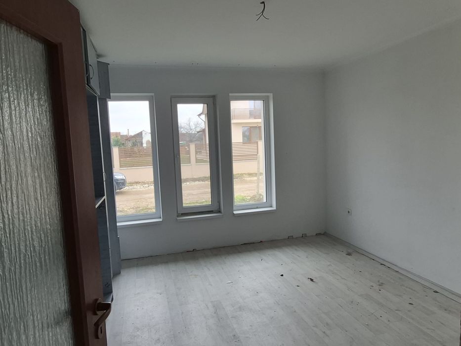 Vand casa noua in Osorhei