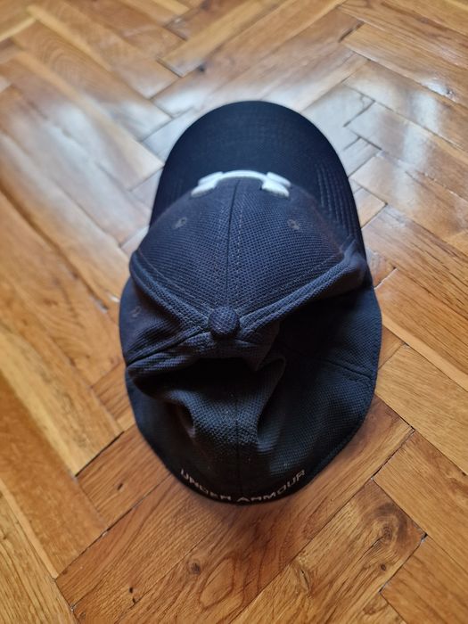 Страхотна мъжка шапка с козирка ADIDAS  и UNDER ARMOUR