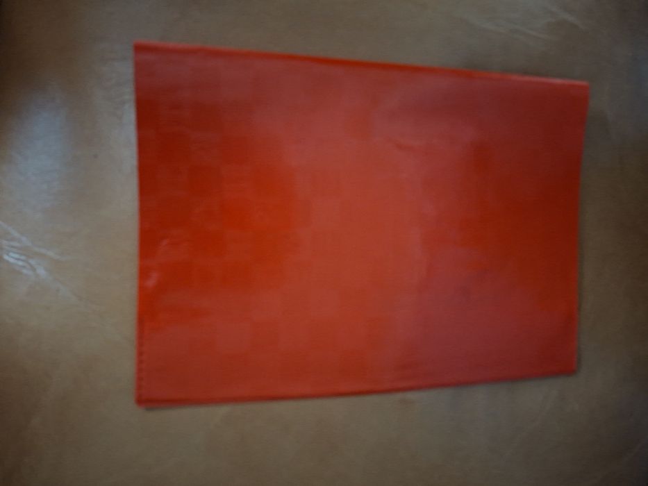 Coperte rosii caiete