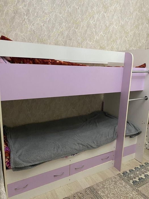 Кровать и шифонер