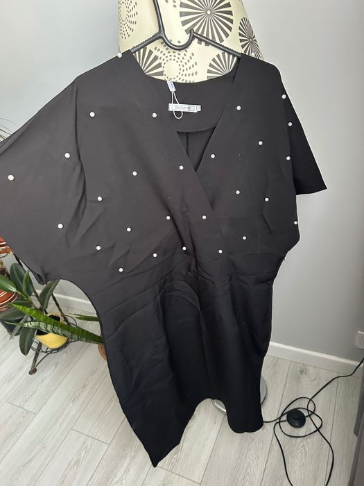 Новое черное платье