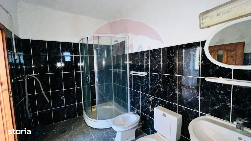 Casă / Vilă cu 4 camere de vânzare Santandrei