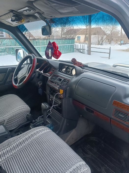 Продам хорошую машину