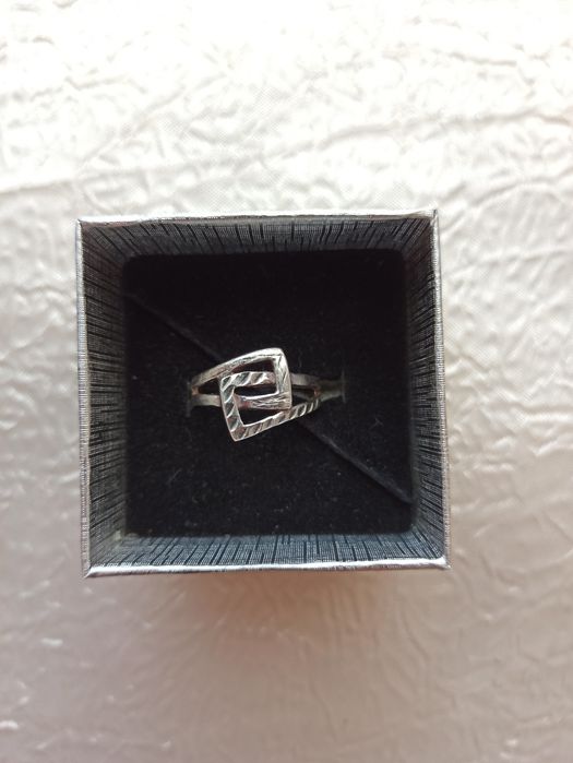 Сребърен пръстен