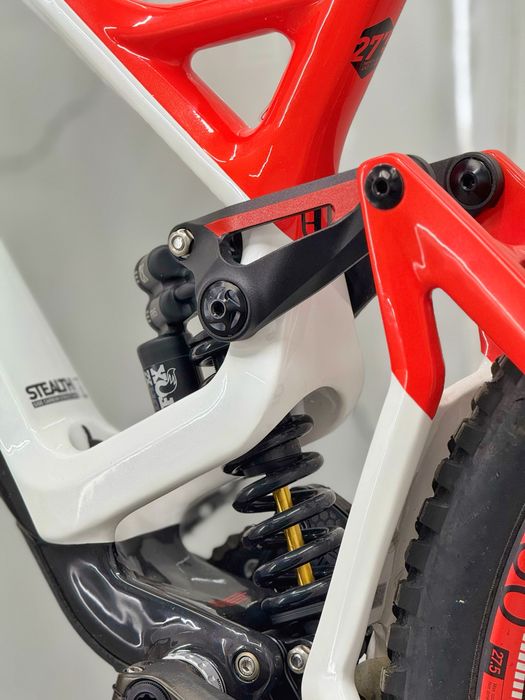 Велосипед за спускане Mondraker Summum CarbonFrame Pro  XL