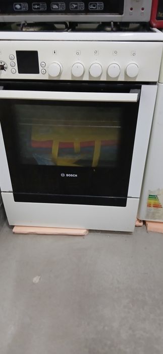 Продам газовую плиту