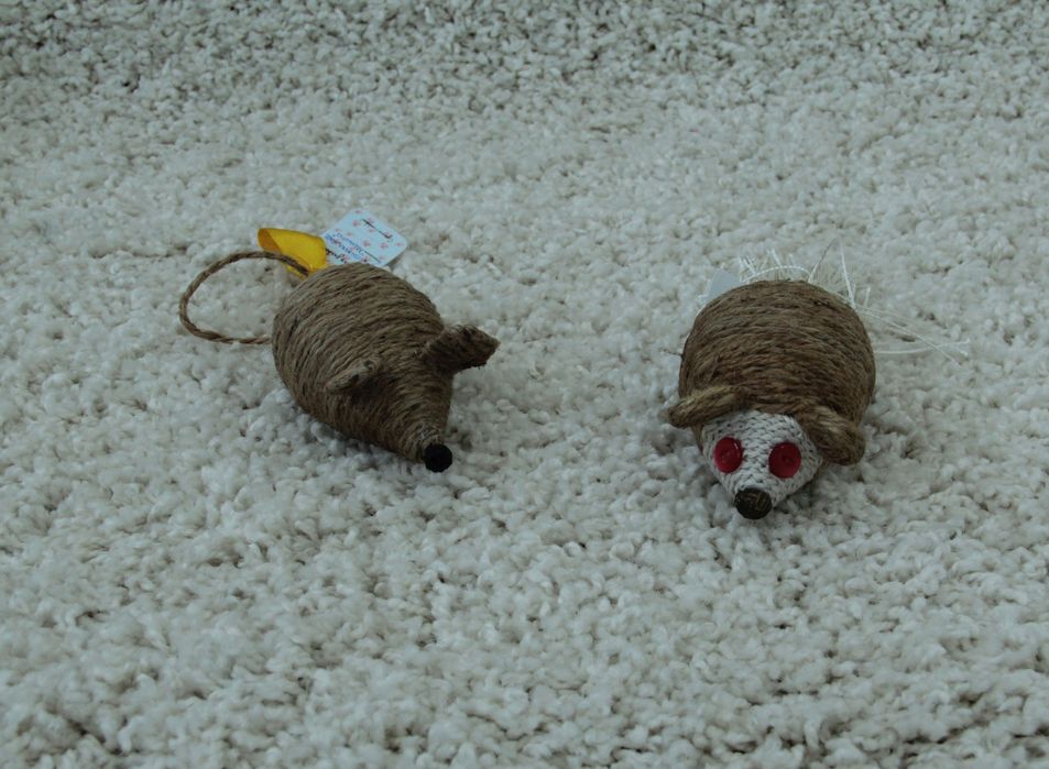 Игрушки для животных