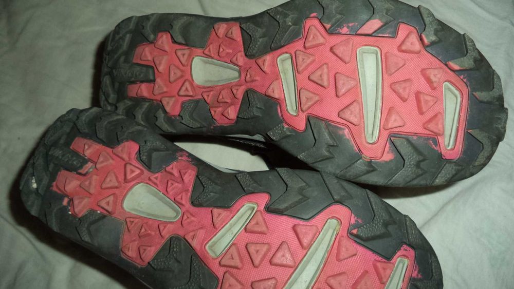 Продавам малко използвани зимни -дамски боти  - 38 номер