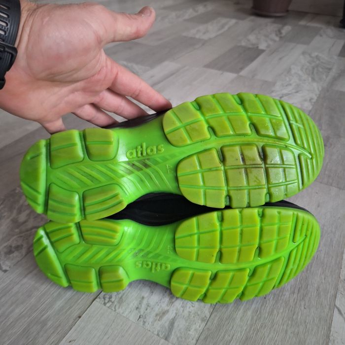 Bocanci de lucru cu bombeu Atlas nr 44