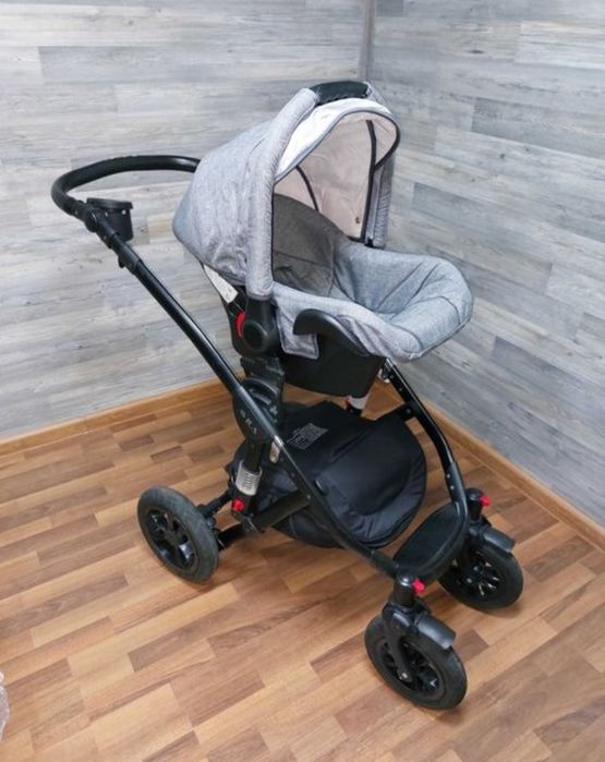 Коляска детская. ADAMEX 3 в 1.