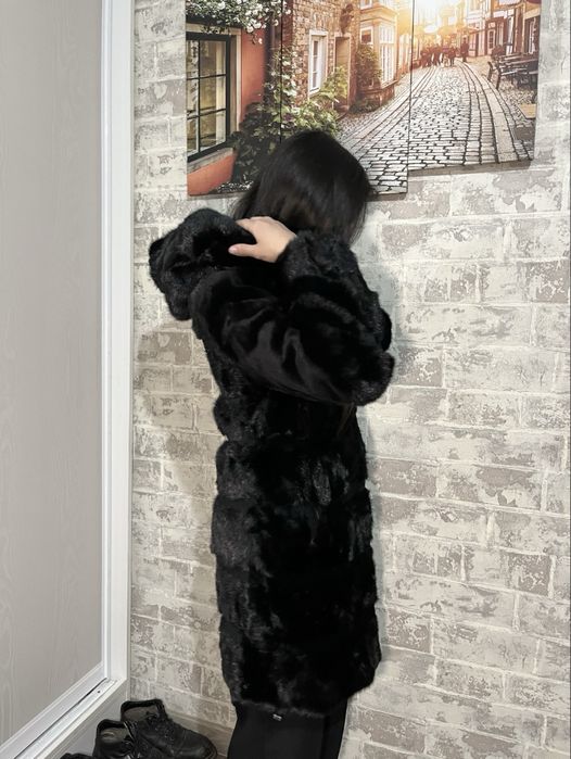 Продаю норковую шубу