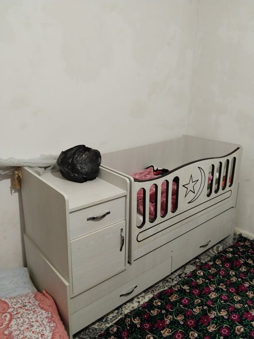 Кроват детский  янги