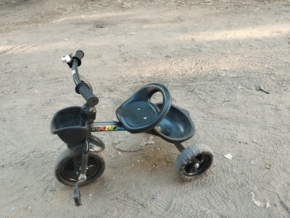 Велосипед детский трёх колесый