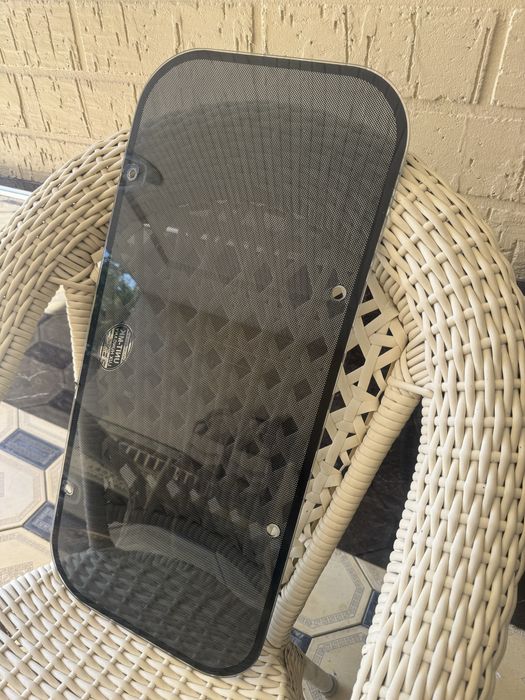 Стекло люк на газель