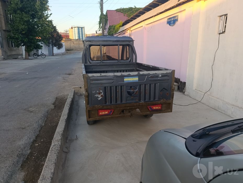 Грузовой трёх колесный
