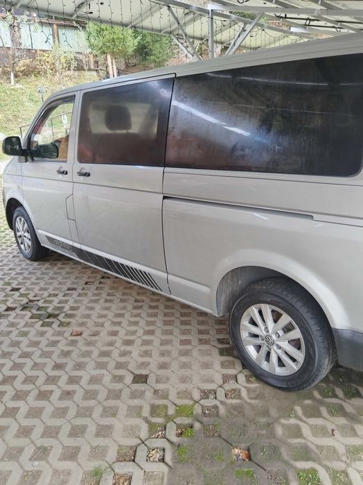 VW T5  Facelift  lung 4X4 9 locuri 2015 140 cai TVA deductibil