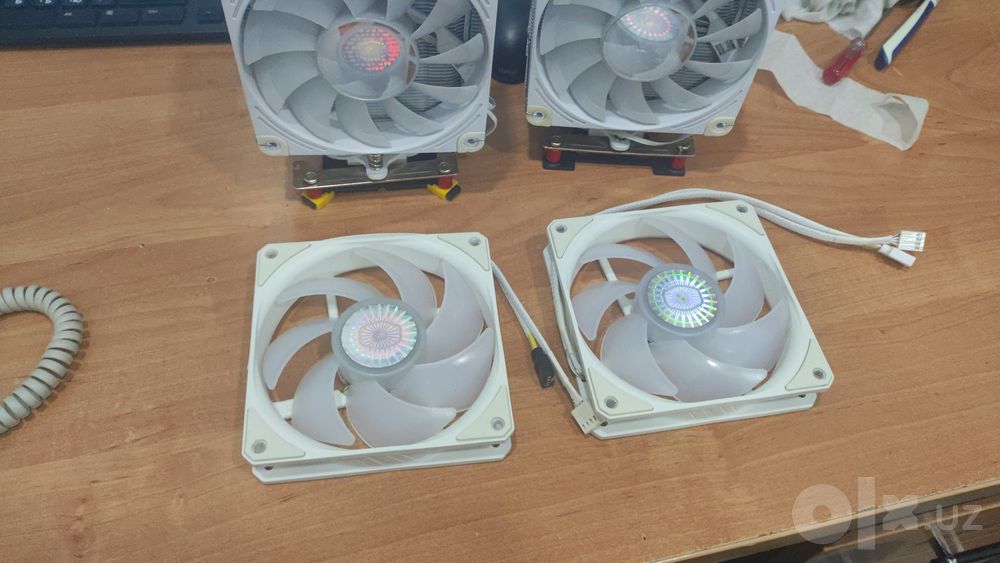 Белые aRGB вентиляторы Cooler Master