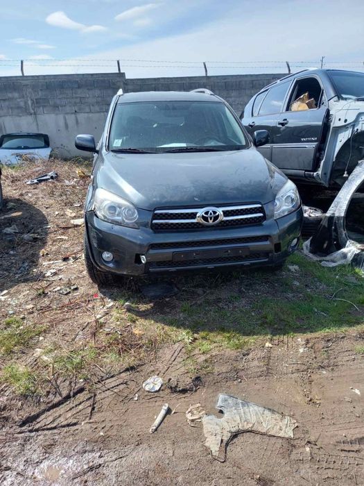Тойота Рав 4  2006г на части