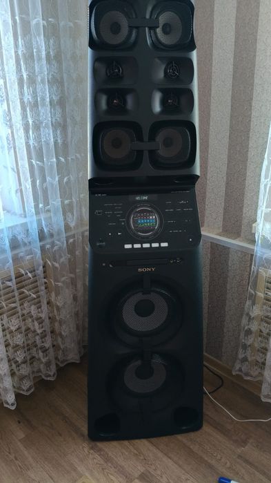 Продам музыкальный центр SONY