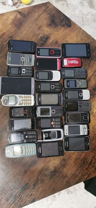 Lot telefoane vechi, nokia, sony, zte, alcatel, samsung