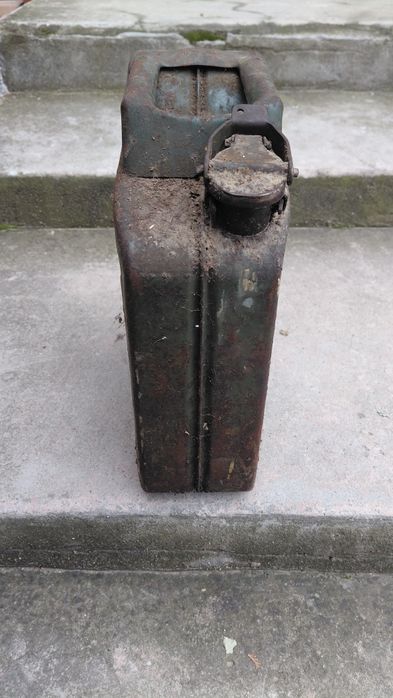 Ретро туба за гориво