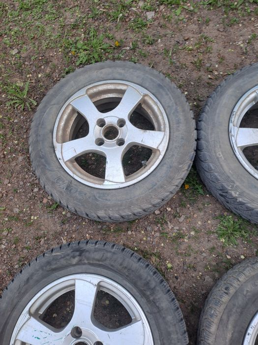 Продам титанки в комплекте Ваз R14