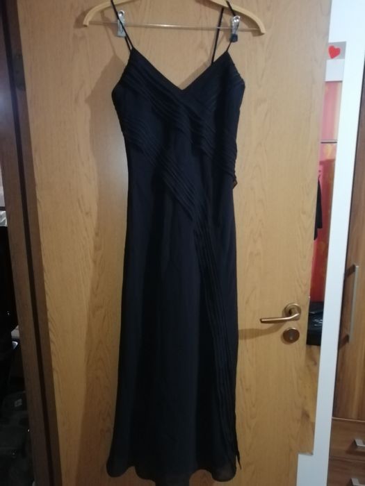 Черна дълга рокля