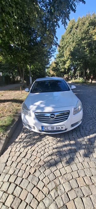 Insignia Limousine 2012