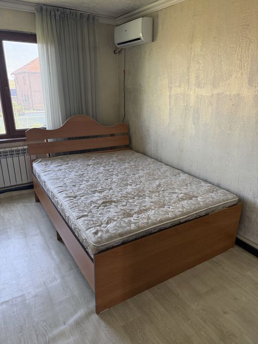 2 кровати за 30000 ковер в подарок 2*3 метра