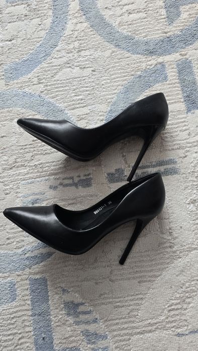 Продам дешево туфли