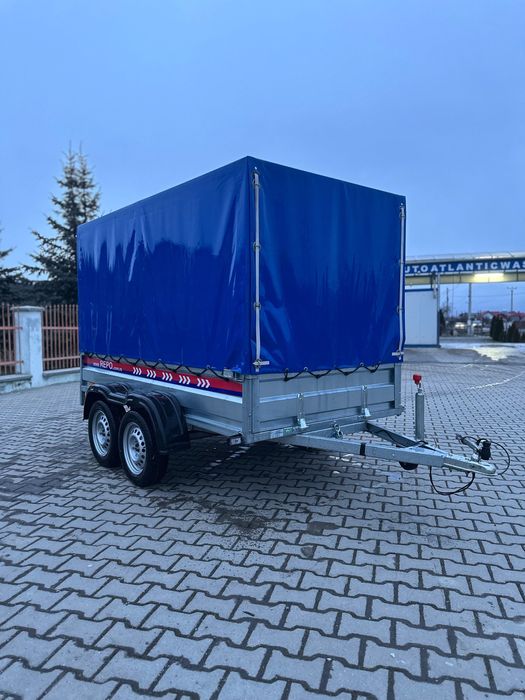 Vând remorcă impecabilă din toate punctele de vedere ca nouă