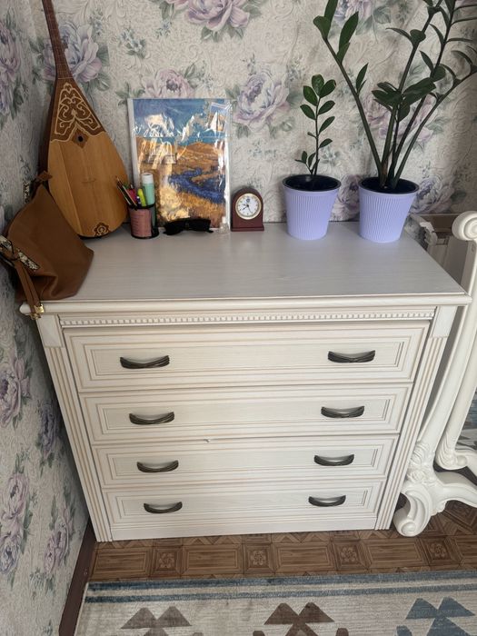 Шкаф полка для всех …….