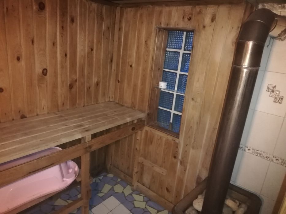 Продам дом с центральным отоплением.