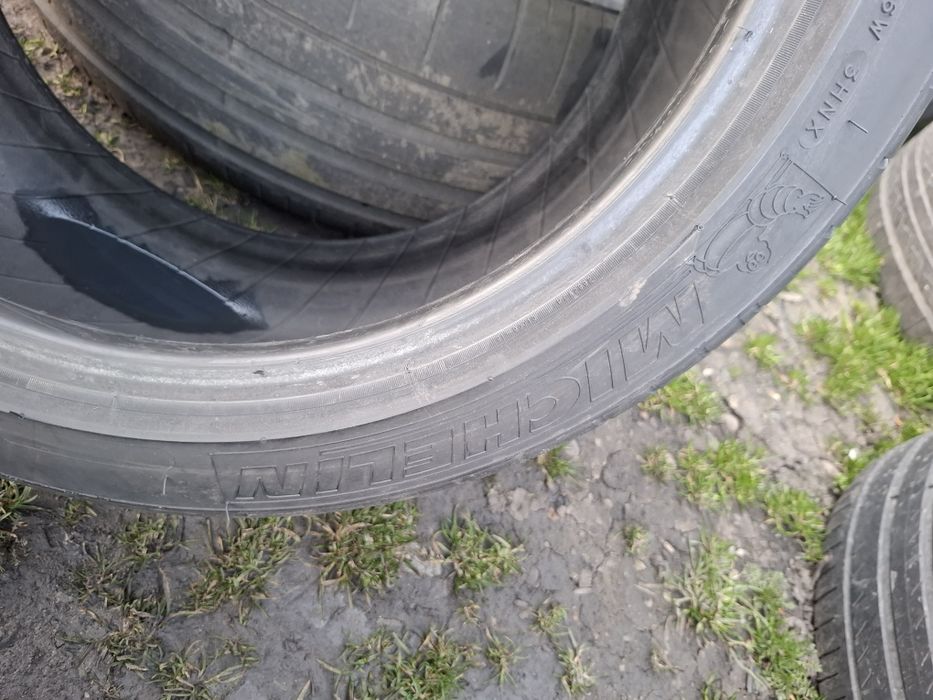 Vand 2 anveloe 255 40 17 michelin bune